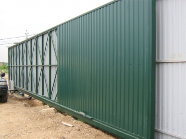 Дачные металлические откатные ворота